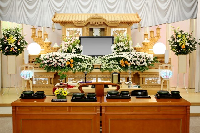 通夜とお葬式の一連の流れとは？  お坊さんの派遣会社が詳しく説明します